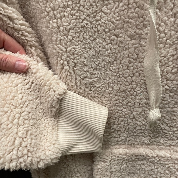 Cream Sherpa Hoodie - Picture 4 of 4